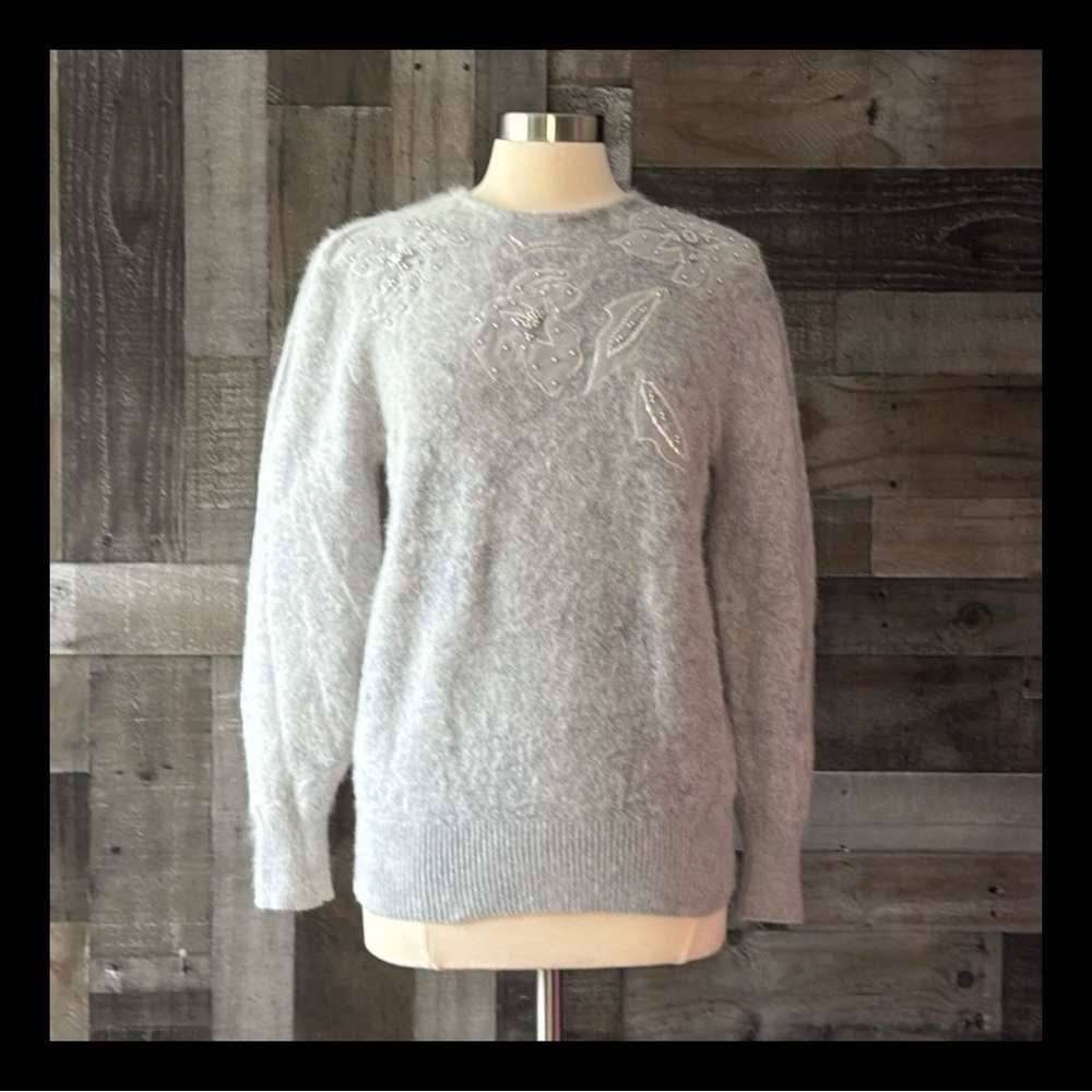 Vintage 90s gray wool sweater medium beaded floral quiet luxury romantic holiday